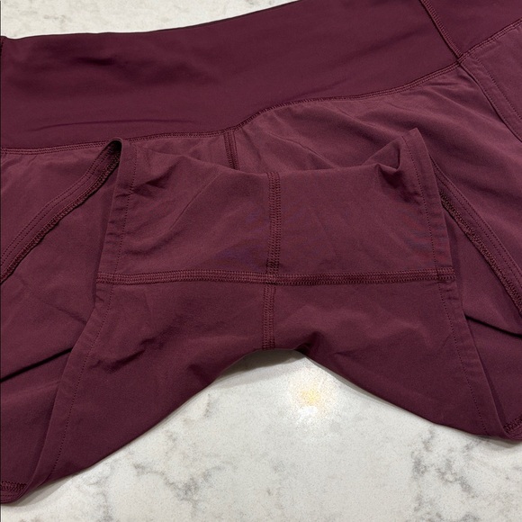 Lululemon Burgundy Red Speed Up Shorts Women's size 8 - Picture 2 of 7